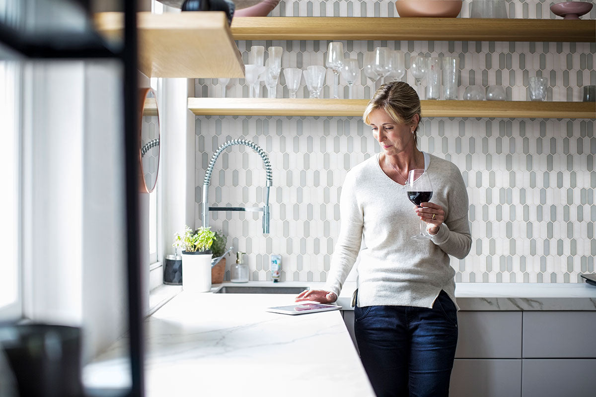 MSI Pixie Cloud Glass Tile — surface detail in natural tonality