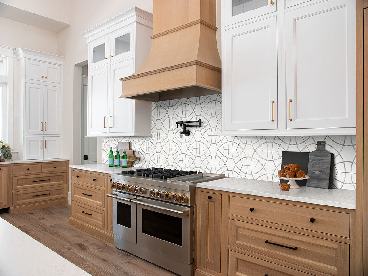 MSI Geoglam Cloud Porcelain Tile — surface detail in natural tonality