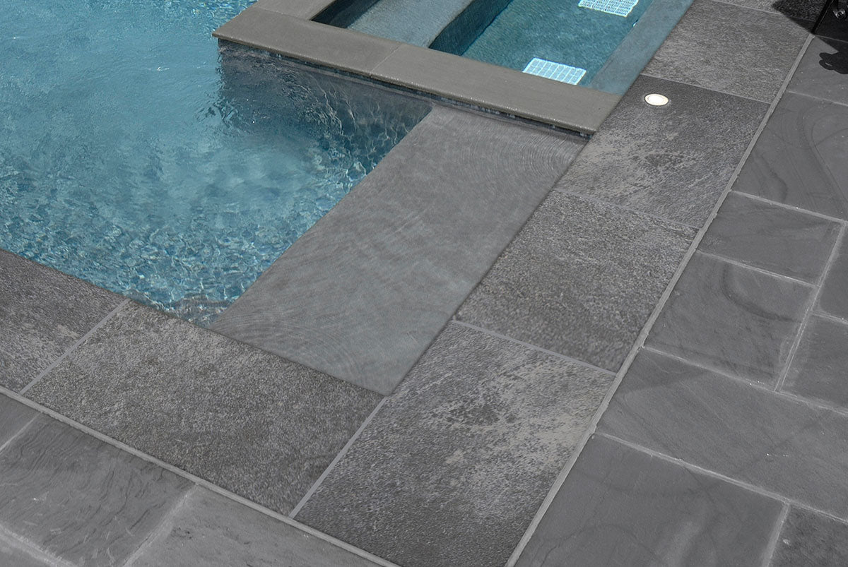 MSI Quarzo Gray Porcelain Coping — surface detail in gray tonality