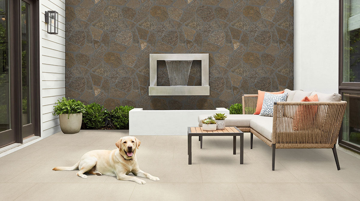 MSI Bedford Brown Fieldstone Rockmount — room scene
