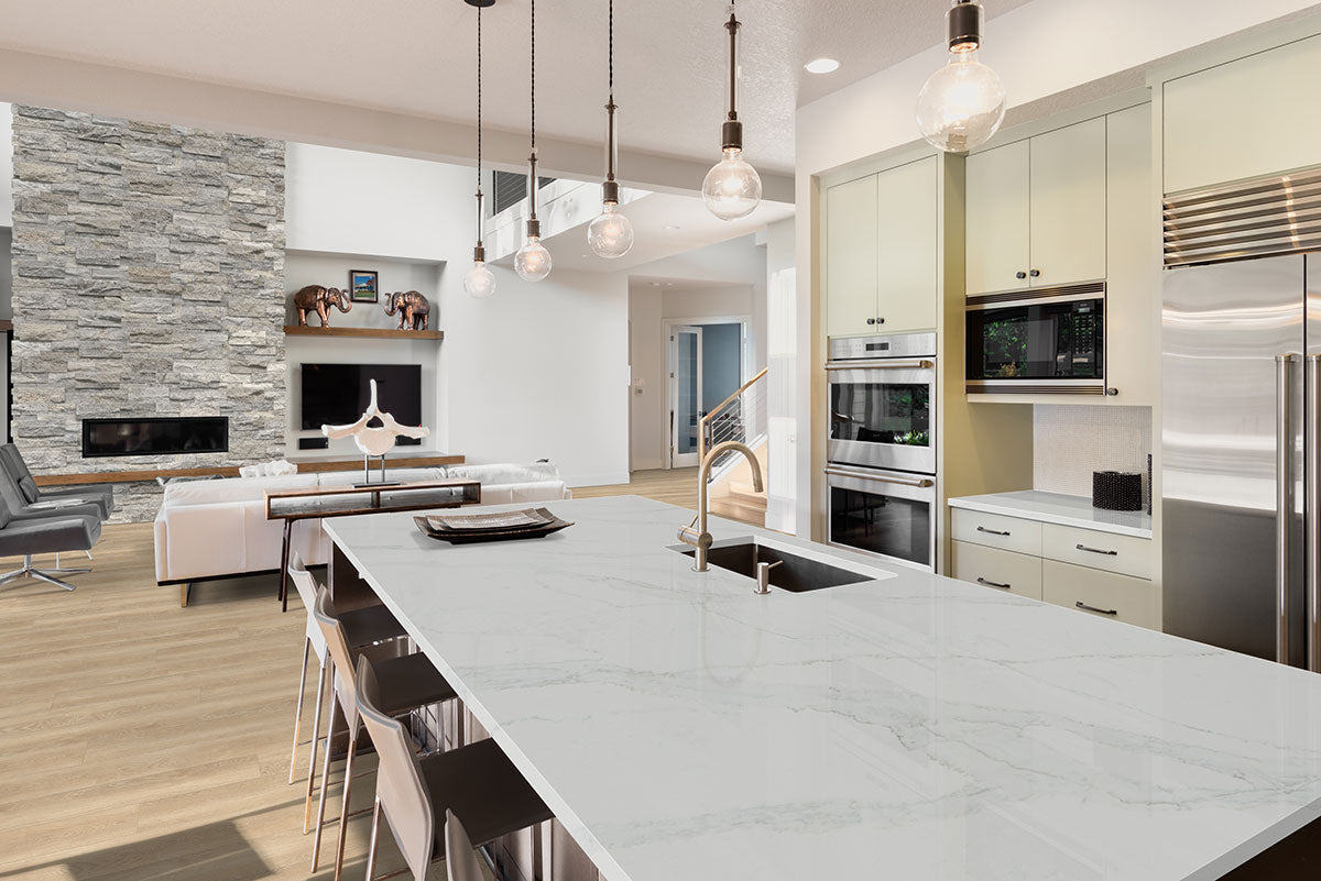 MSI Silver XL Rockmount — surface detail in silver tonality large-format panelized natural stone cladding