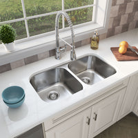 MSI 18G 50/50 — surface detail in natural tonality heavy-gauge undermount single-bowl kitchen sink