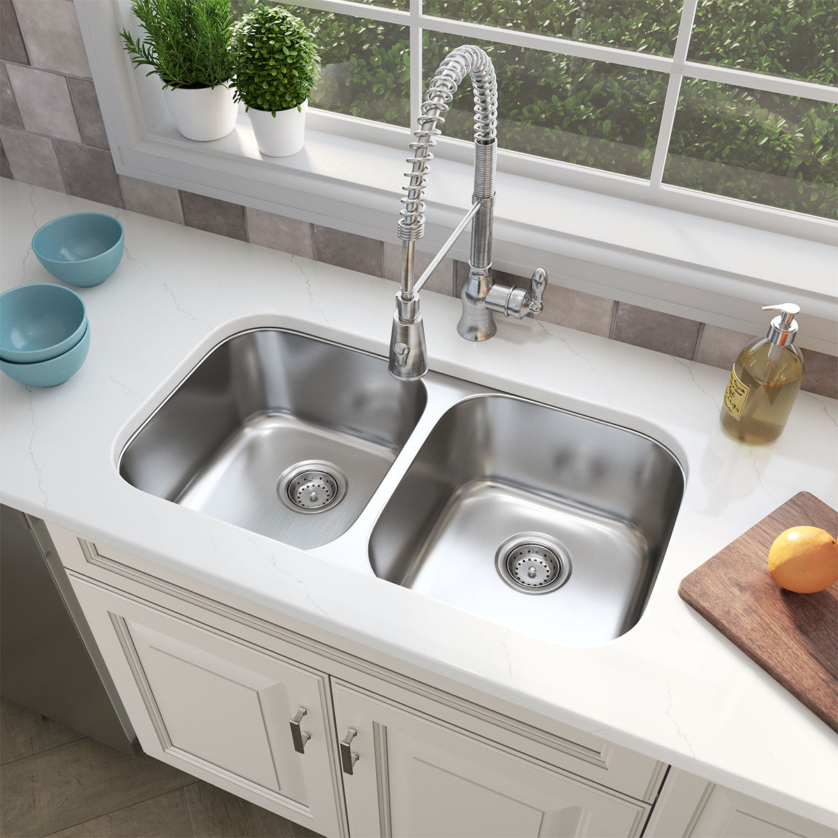 MSI 18G 50/50 — surface detail in natural tonality heavy-gauge undermount single-bowl kitchen sink