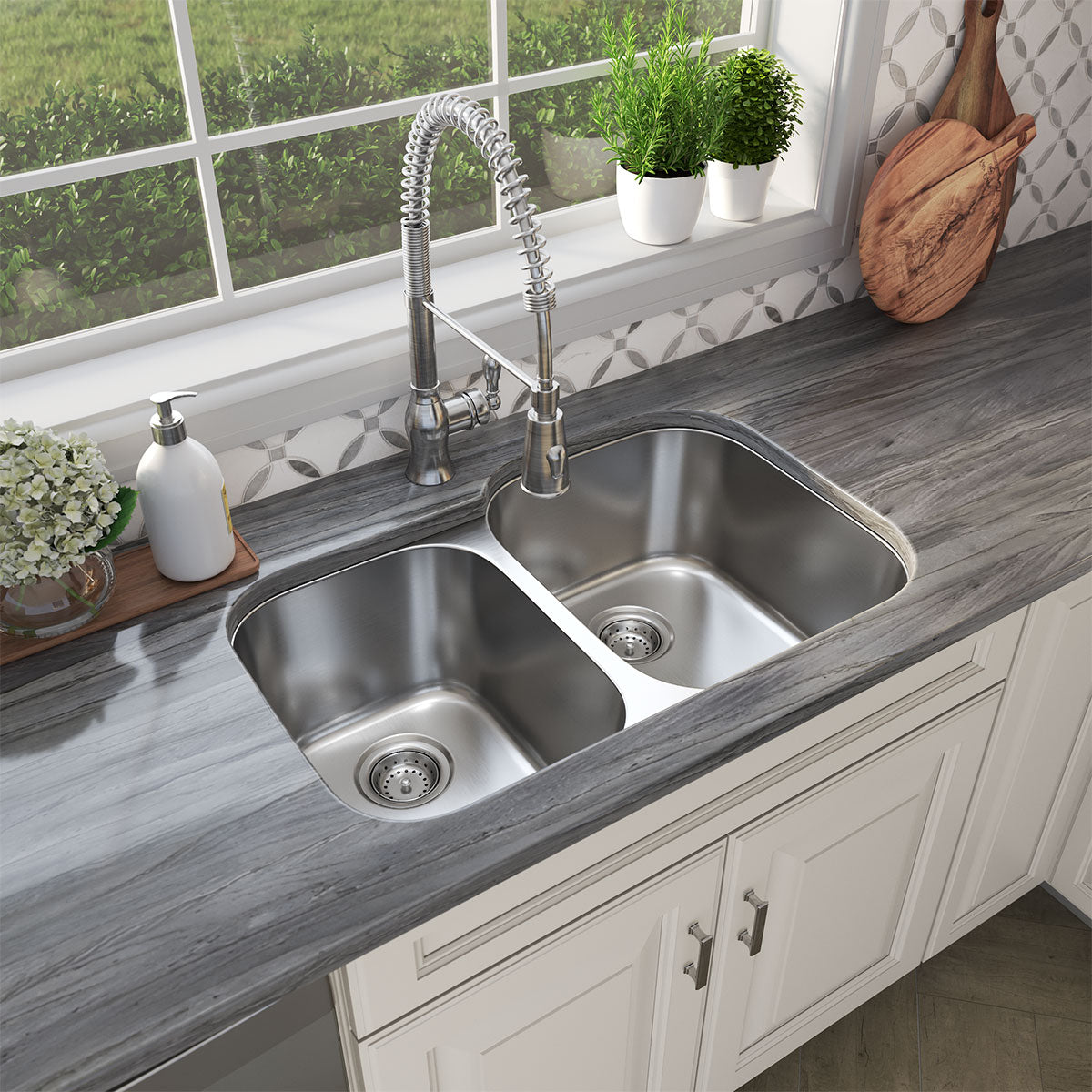 MSI 18G 40/60 — surface detail in natural tonality heavy-gauge undermount single-bowl kitchen sink