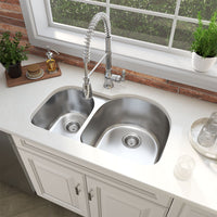 MSI 18G 40/60 — surface detail in natural tonality heavy-gauge undermount single-bowl kitchen sink