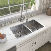 MSI Handcrafted 16G 50/50-3219 Sinks — surface detail in natural tonality