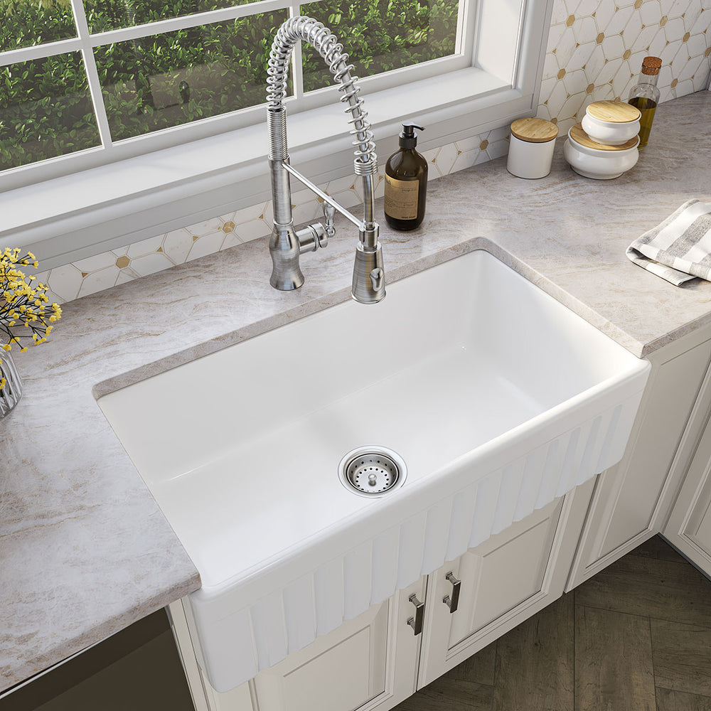 MSI Fireclay Farmhouse White Single Bowl-3318 Sinks — Single-Bowl Kitchen Sink in white tonality