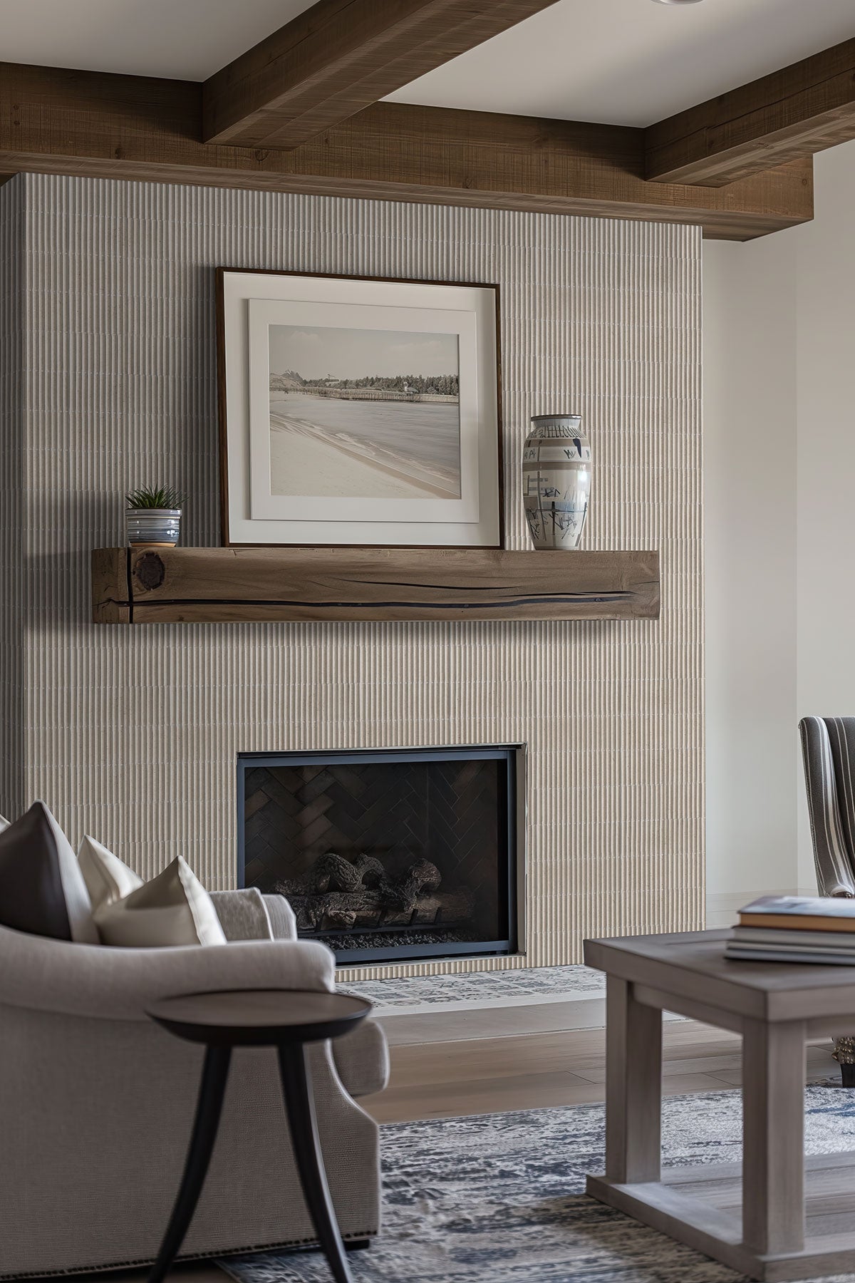 MSI Piano Sinfonia Arena Fluted Tile — surface detail in natural tonality