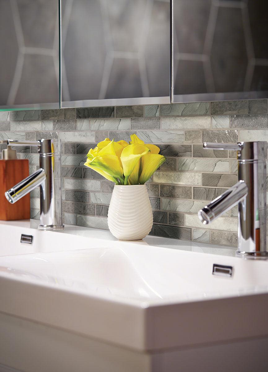 MSI Tarvos Interlocking Tile — surface detail in natural tonality