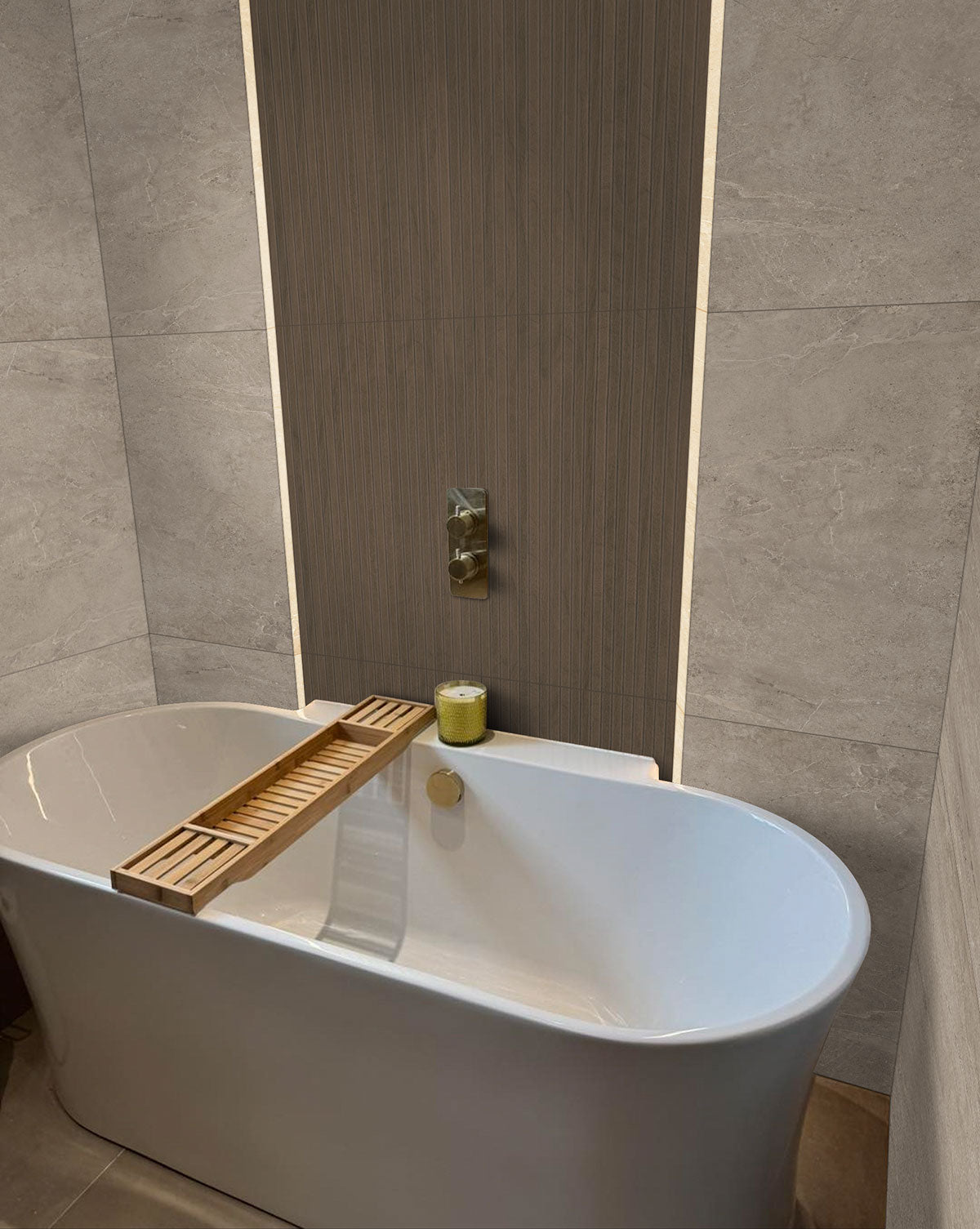 MSI Urbanslat Tawny 16 x 48 Matte — surface detail in natural tonality