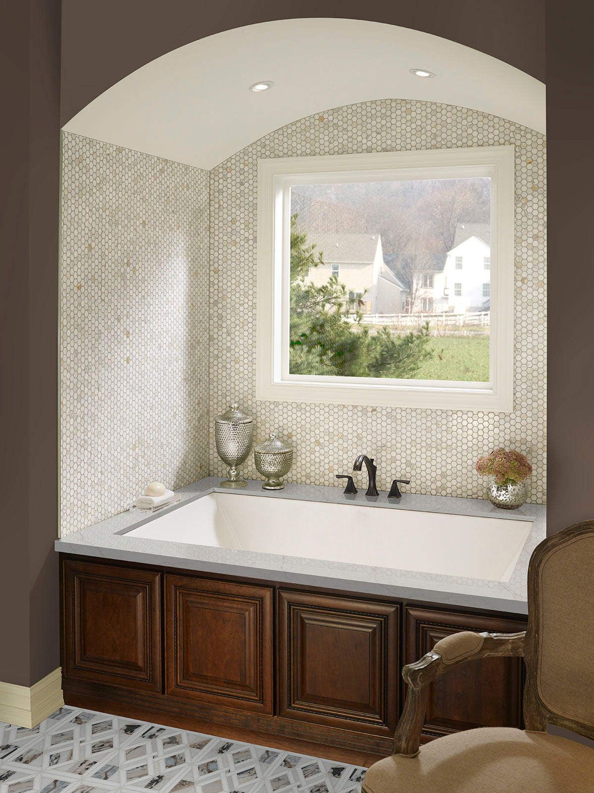 MSI Tessere Pattern Polished — room scene