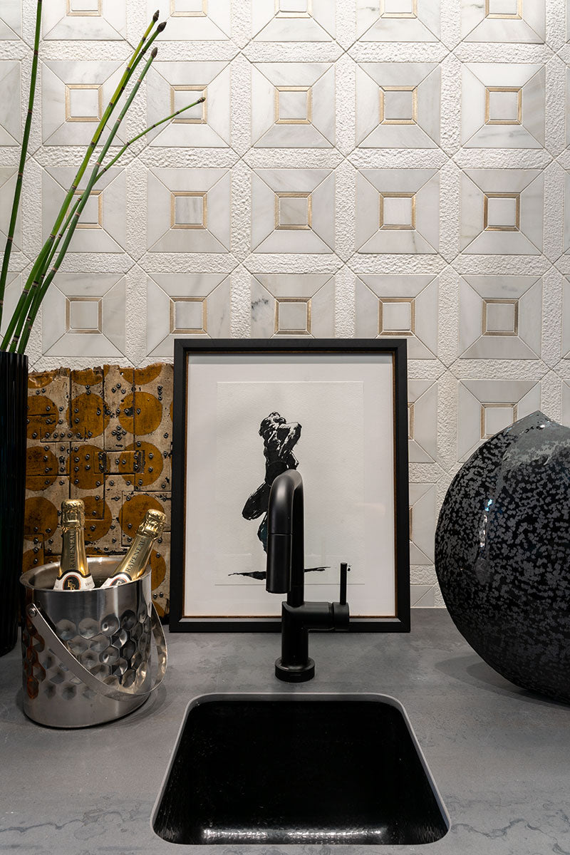MSI Luxor Verona Gold Pattern Tile — surface detail in gold tonality
