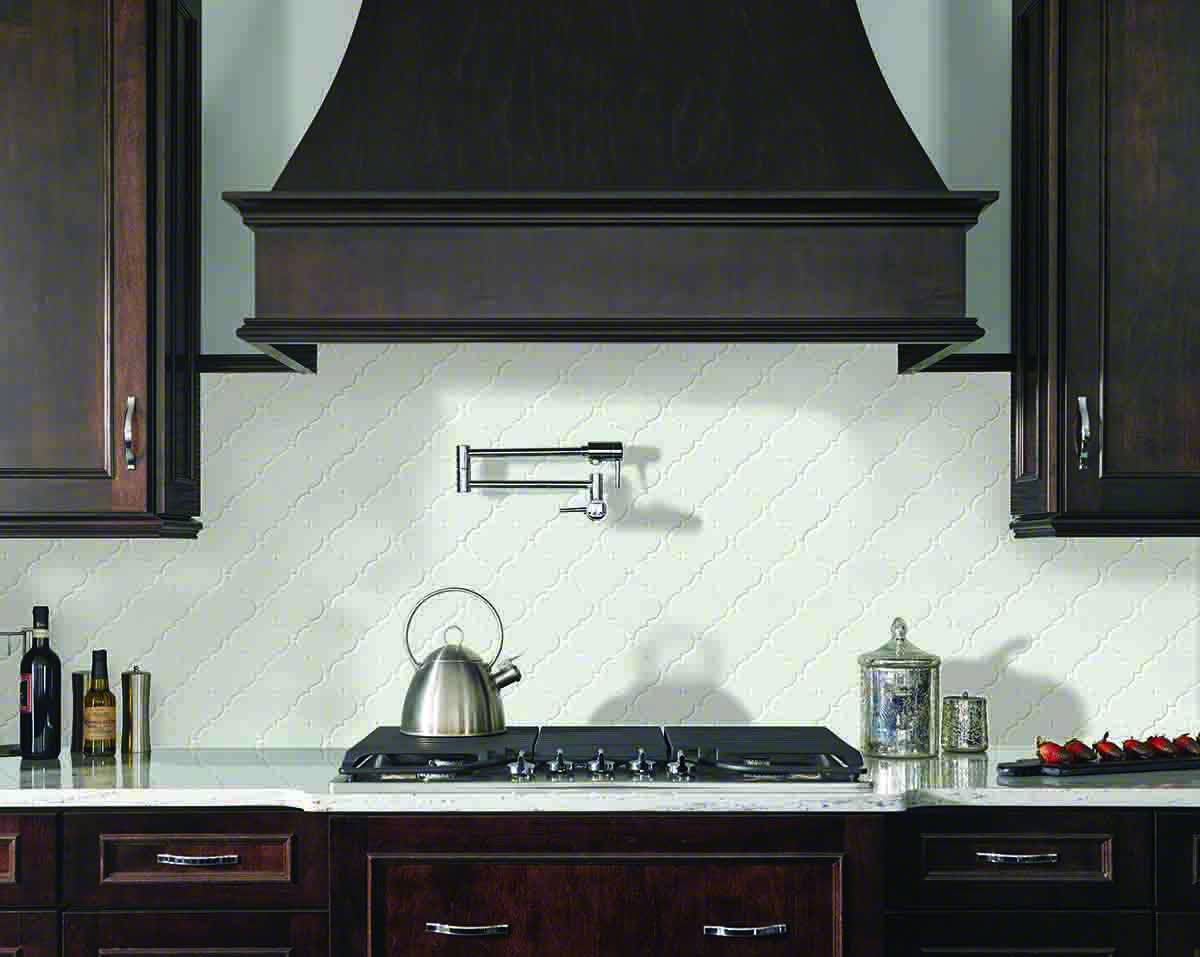MSI Highland Park Whisper White Arabesque Tile — surface detail in white tonality