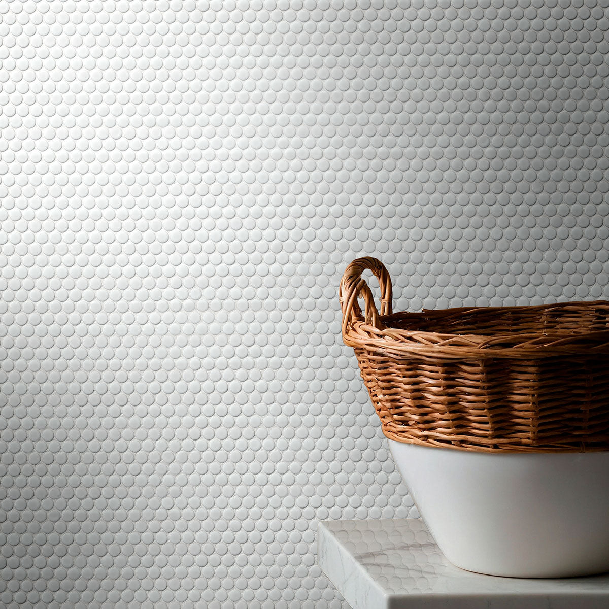 MSI Domino White Glossy Penny Round Mosaic — surface detail in white tonality